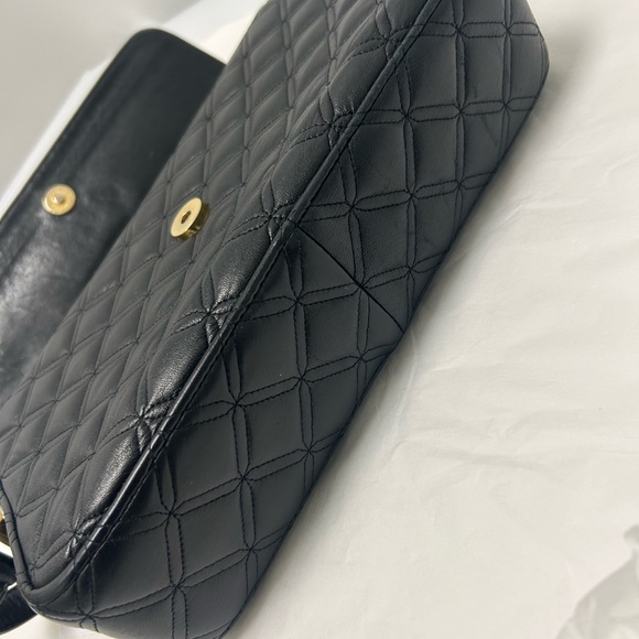 Authentic MCM good condition tarnish in metal hardware - Picture 11 of 12